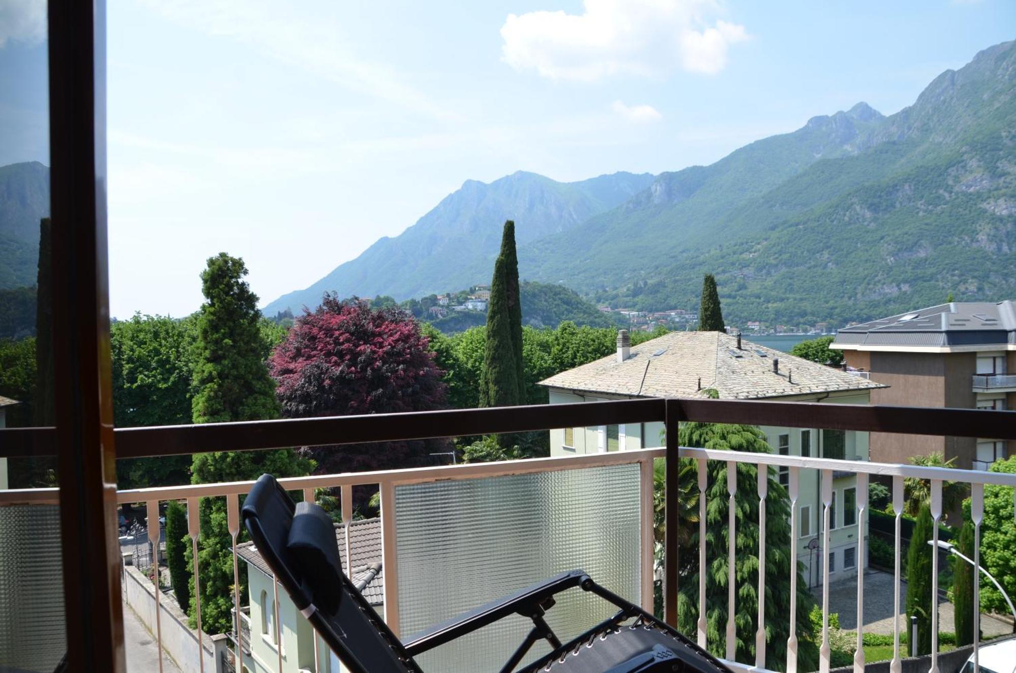 Big Romantic Lake View & Terrace Lejlighed Lecco Eksteriør billede